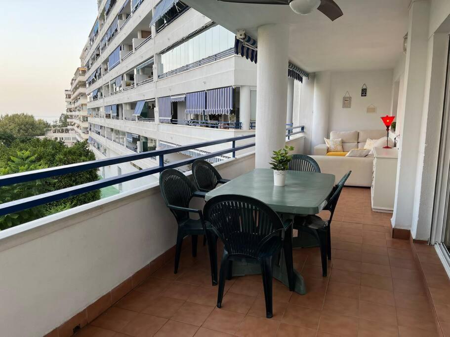 Marbella Piso En Casco Junto A Playa Piscina In Summer Season エクステリア 写真